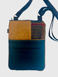 One of a Kind Compact Zip 101