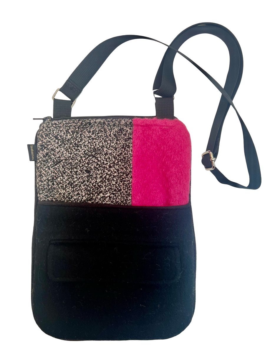 One of a Kind Compact Zip 109